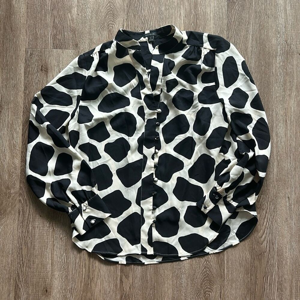 Ann Taylor Button Down Long Sleeve Blouse Animal Print Medium Workwear Business